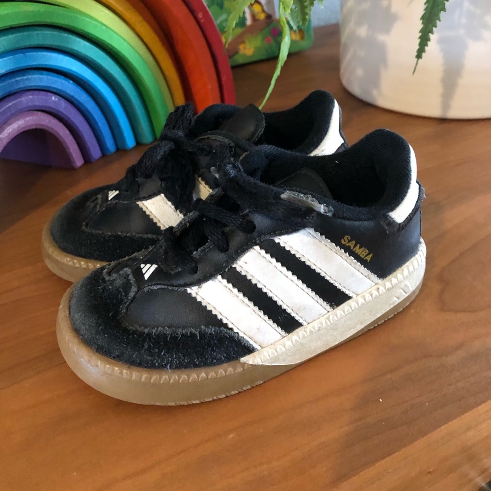 Adidas Sambas